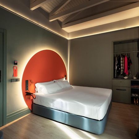Chic & Basic Dot Hotel Madri Exterior foto