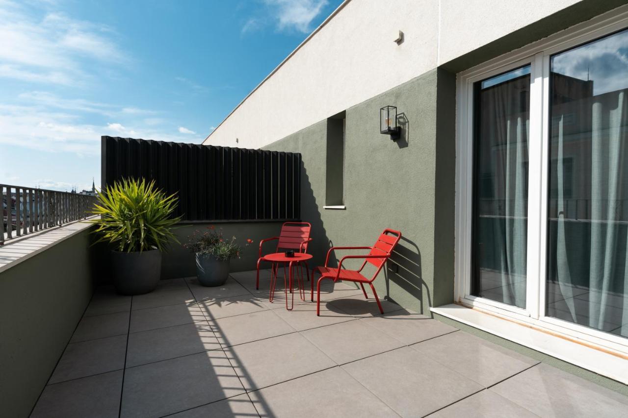 Chic & Basic Dot Hotel Madri Exterior foto